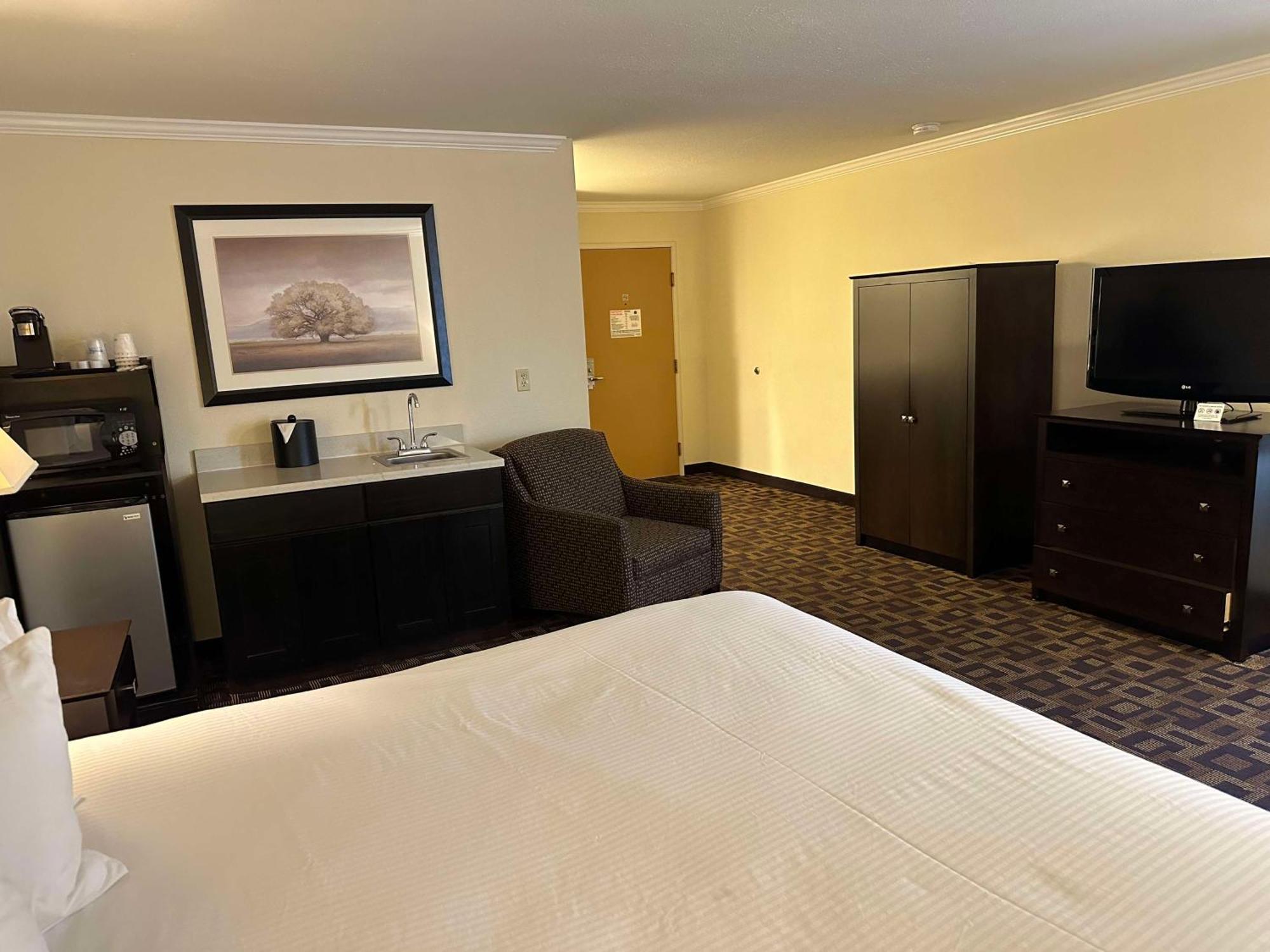 Best Western Plus Inn Of Хейуърд Екстериор снимка