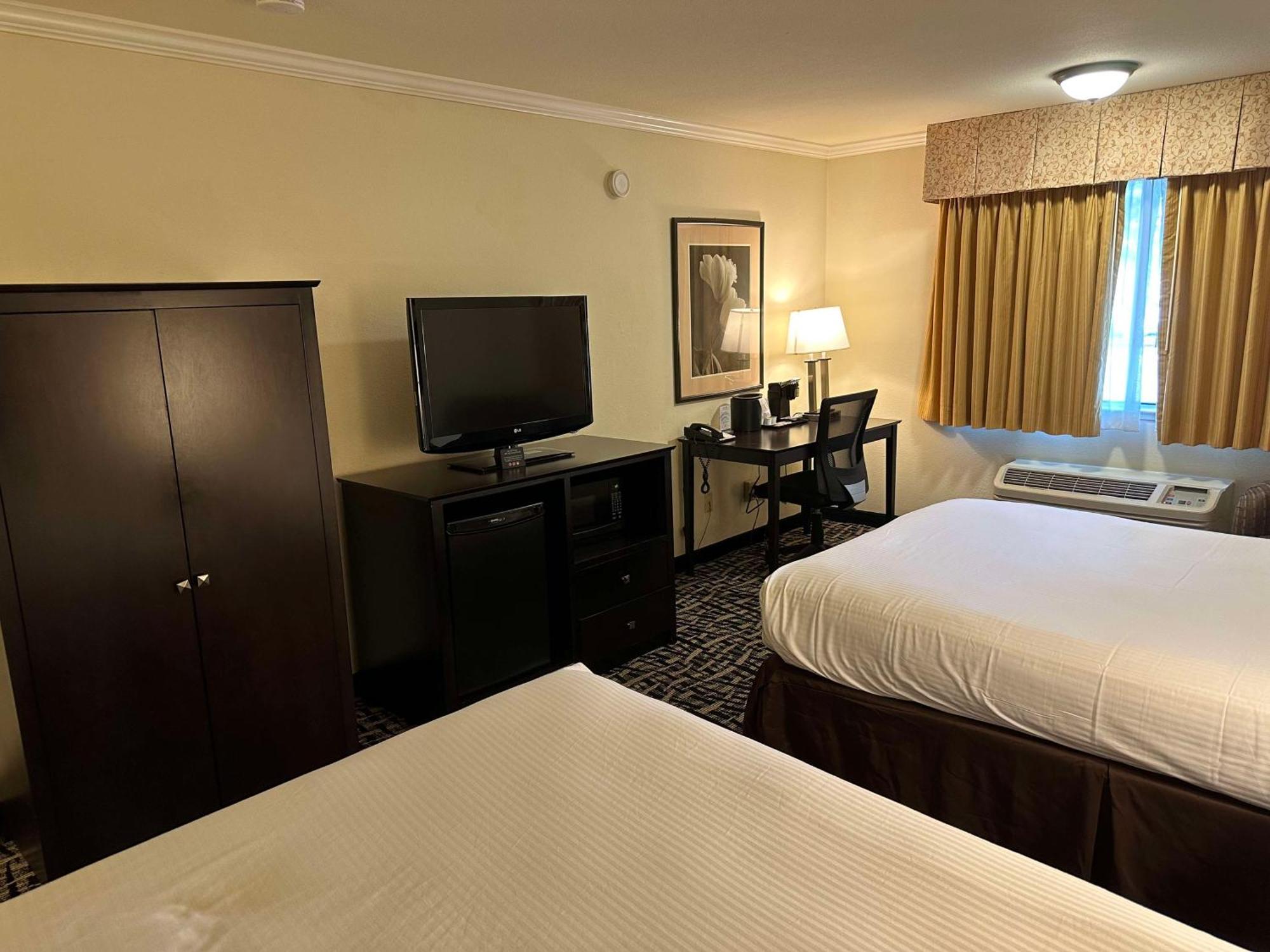Best Western Plus Inn Of Хейуърд Екстериор снимка