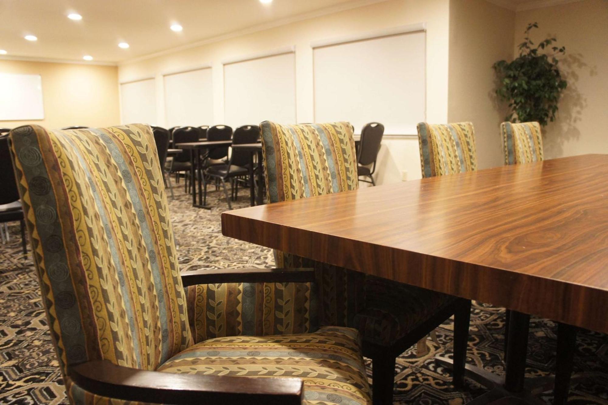 Best Western Plus Inn Of Хейуърд Екстериор снимка